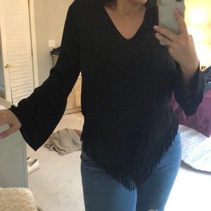 BLACK BELL SLEEVE FRINGE TOP | EXPRESS